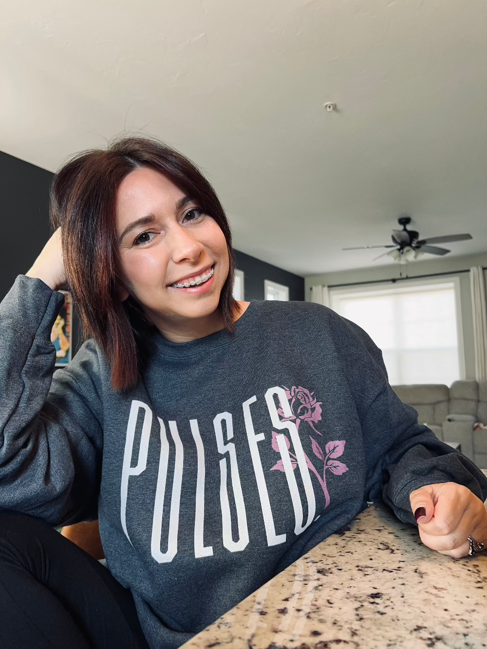 pulses. crewneck sweatshirt